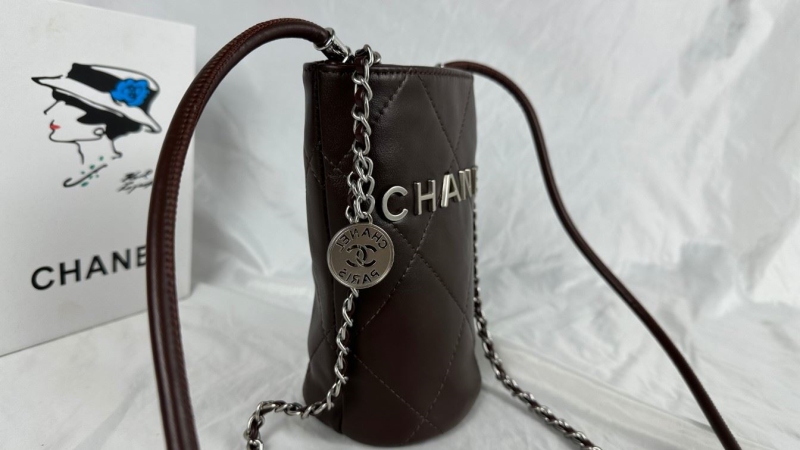 Ch**el bucket bags